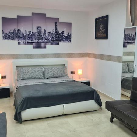 Apartamentos Porvera Jerez Centro Херес де ла Фронтера Екстериор снимка
