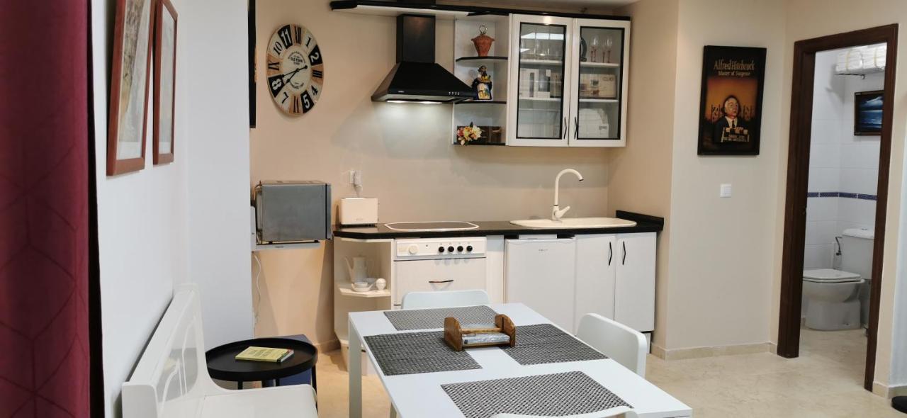 Apartamentos Porvera Jerez Centro Херес де ла Фронтера Екстериор снимка