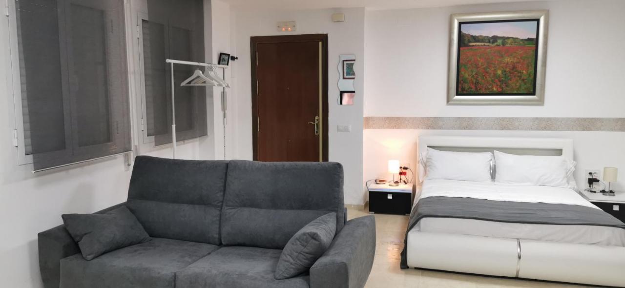 Apartamentos Porvera Jerez Centro Херес де ла Фронтера Екстериор снимка