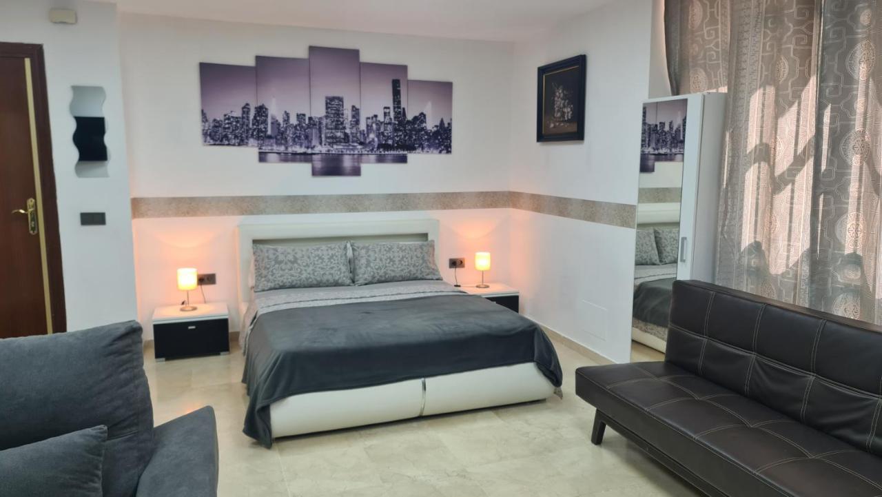 Apartamentos Porvera Jerez Centro Херес де ла Фронтера Екстериор снимка